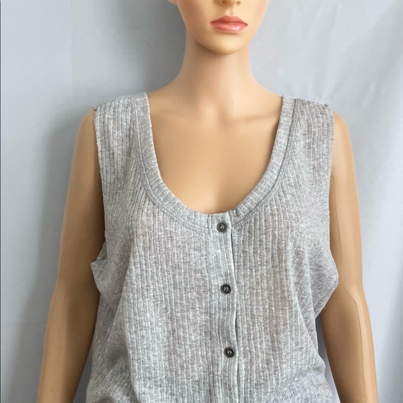 Button Front Tank - Picture 2 of 5